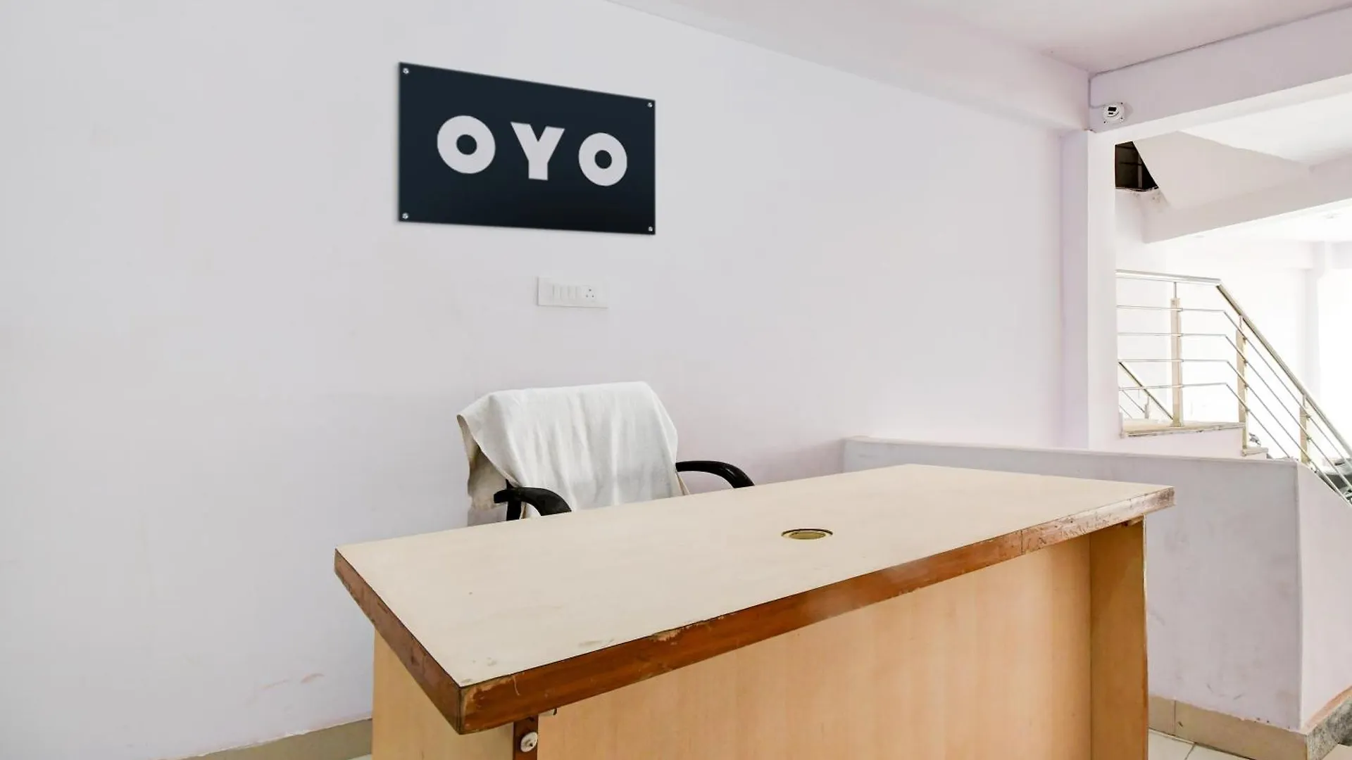 Hotel O Valencia Stay Варанаси