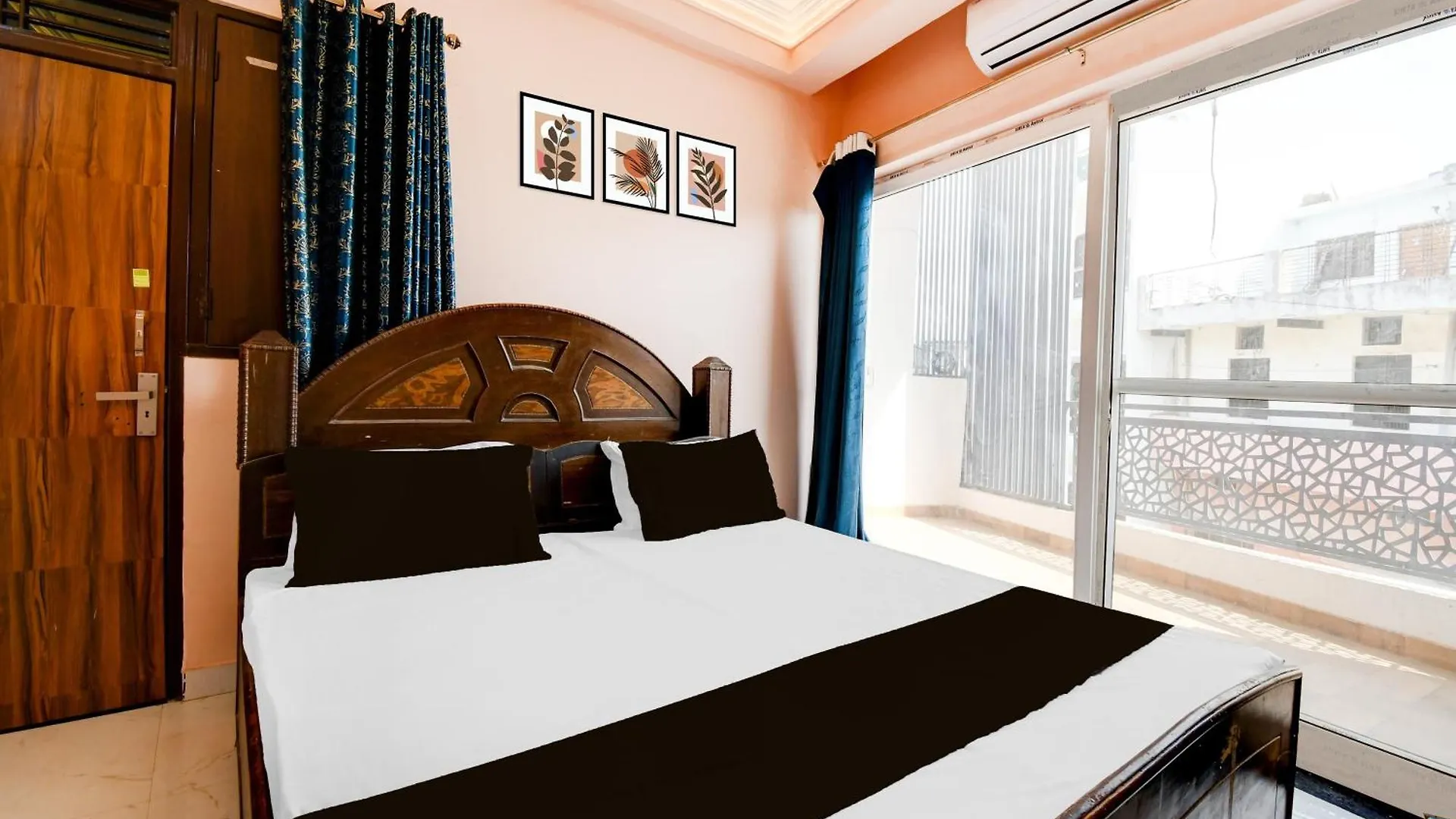 Hotel O Valencia Stay Варанаси